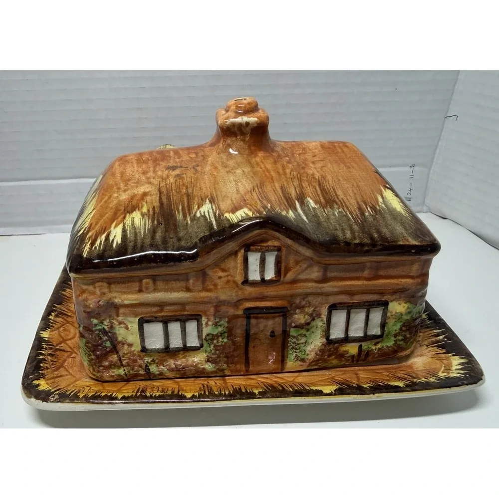 Vintage Cottage shaped butter/cheese dish - Made in England by Price Bros. PO 42